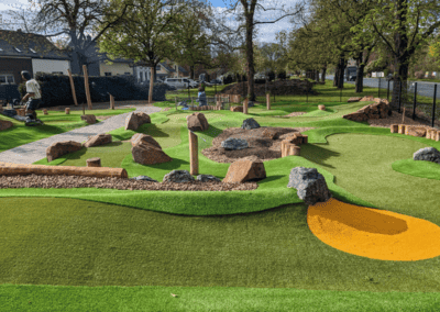 Adventure Minigolf Duisburg Bahn Steine