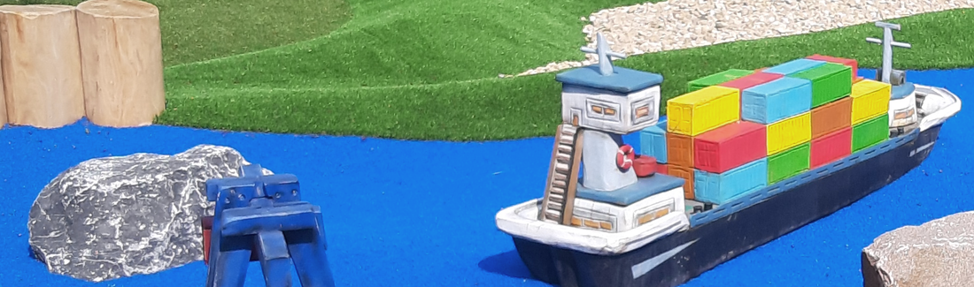 Adventure Minigolf Duisburg - Containerschiff